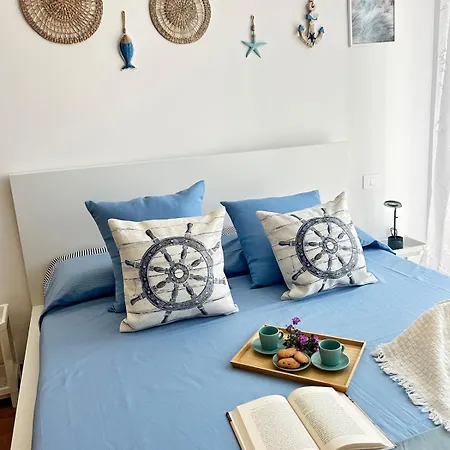 By The Sea Rapallo-near Portofino * ラッパロ