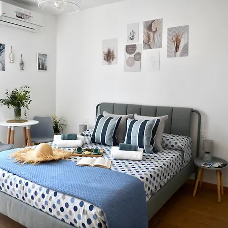 By The Sea Rapallo-near Portofino アパート ラッパロ