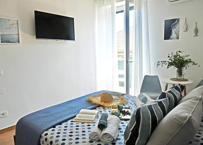 By The Sea Rapallo-near Portofino Apartment